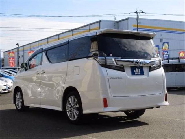 TOYOTA VELLFIRE