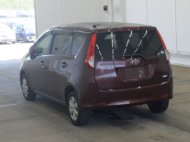 TOYOTA PASSO SETTE