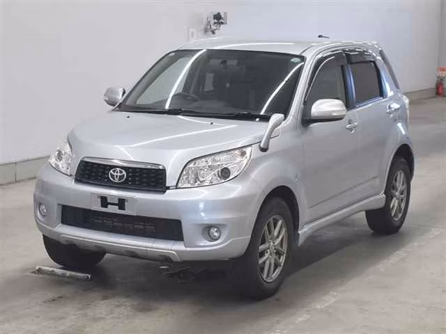 TOYOTA RUSH
