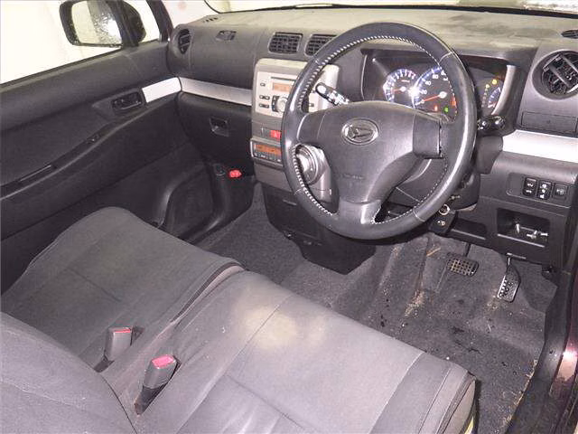DAIHATSU MOVE CONTE