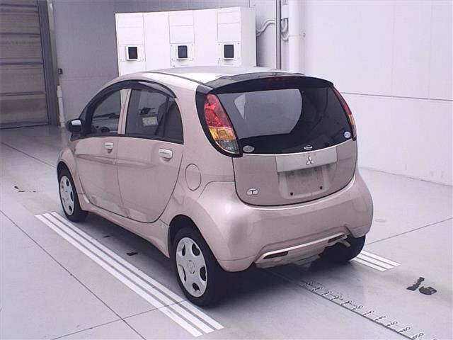 MITSUBISHI I
