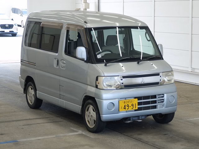 MITSUBISHI TOWN BOX
