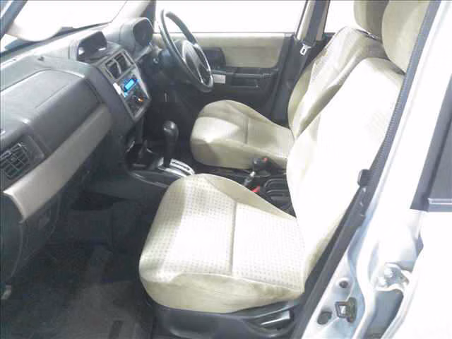 MITSUBISHI PAJERO IO