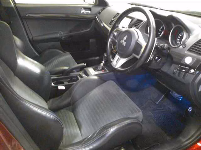 MITSUBISHI LANCER EVOLUTION