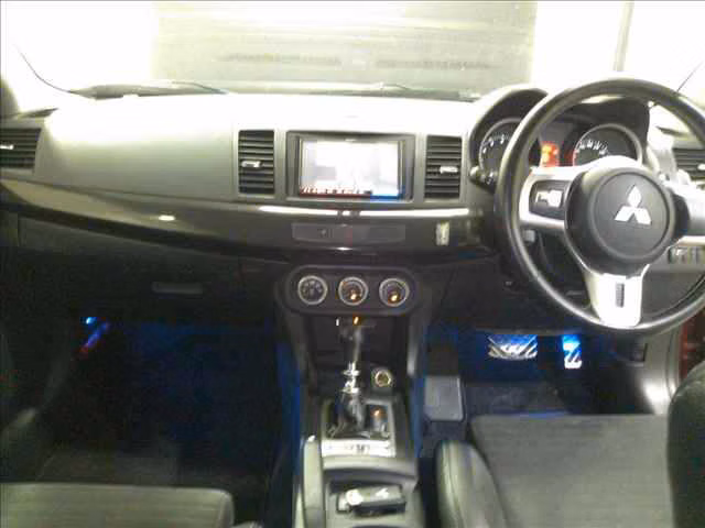 MITSUBISHI LANCER EVOLUTION
