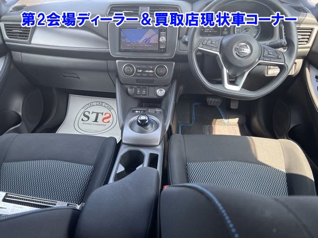 NISSAN LEAF