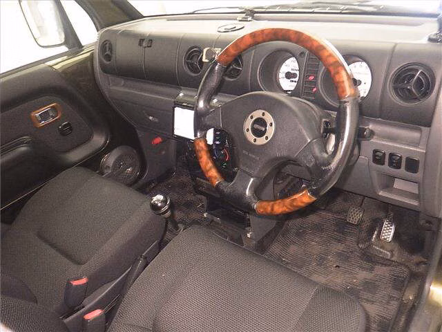 DAIHATSU NAKED