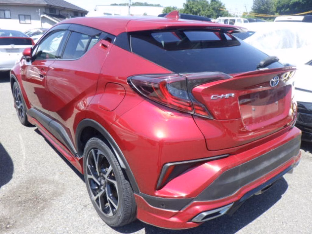 TOYOTA C-HR