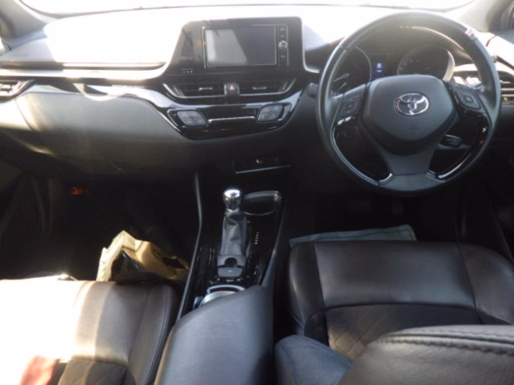 TOYOTA C-HR