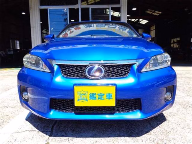 LEXUS CT200H