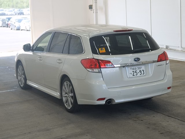 SUBARU LEGACY