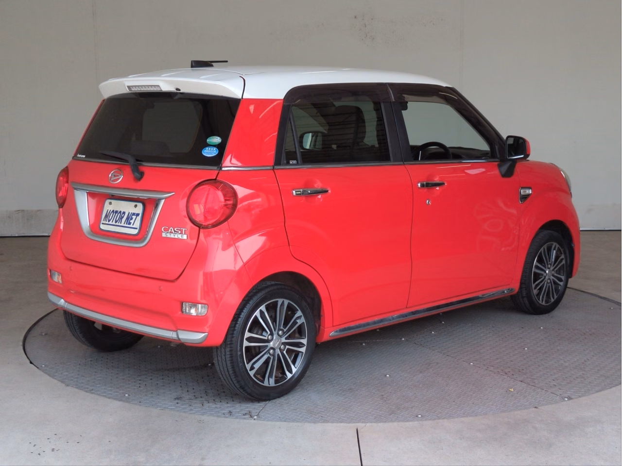 DAIHATSU CAST