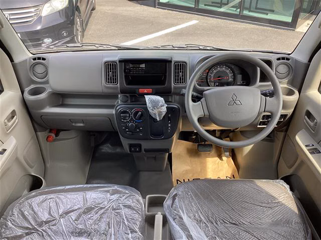 MITSUBISHI MINICAB
