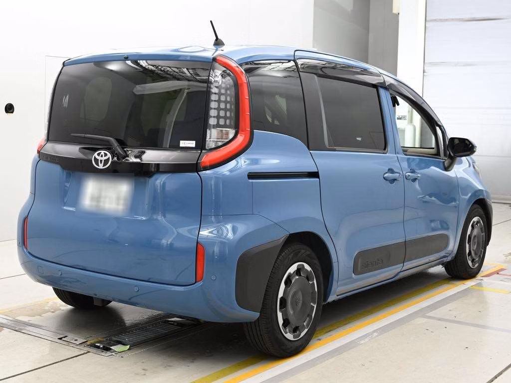 TOYOTA SIENTA