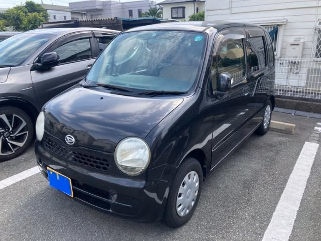 DAIHATSU MOVE LATTE