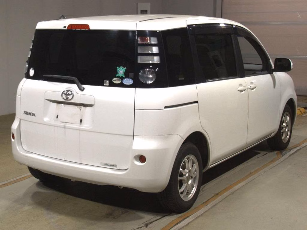 TOYOTA SIENTA