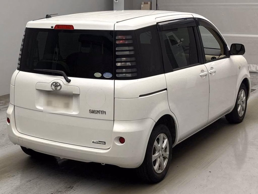 TOYOTA SIENTA
