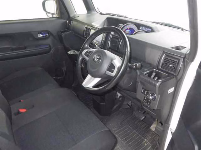 TOYOTA PIXIS MEGA