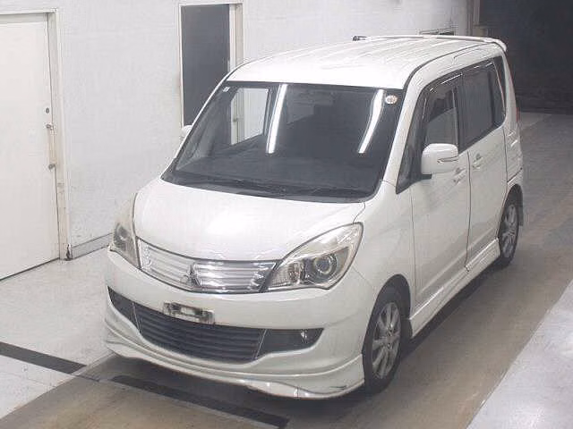MITSUBISHI DELICA D:2