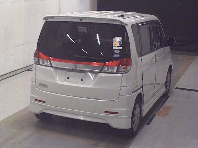 MITSUBISHI DELICA D:2
