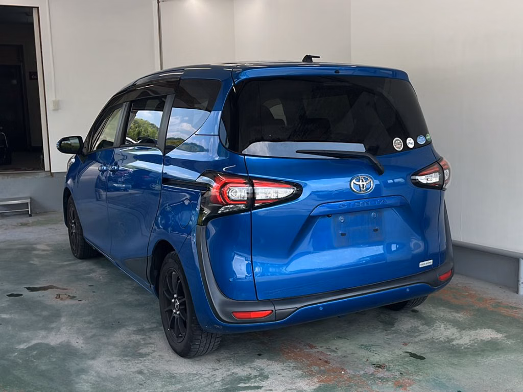 TOYOTA SIENTA