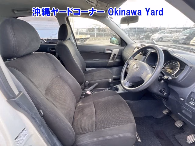TOYOTA RUSH