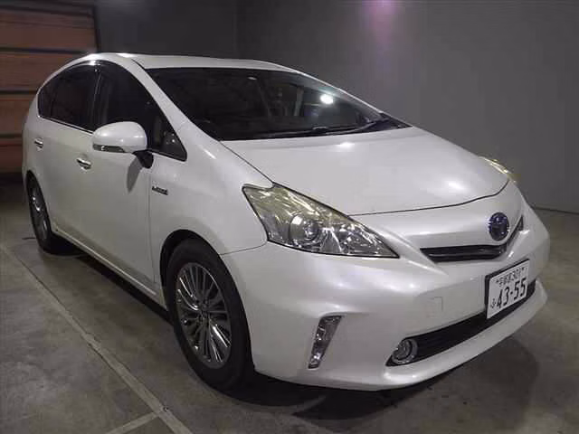 TOYOTA PRIUS ALPHA