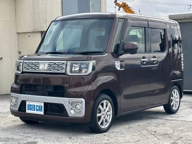DAIHATSU WAKE
