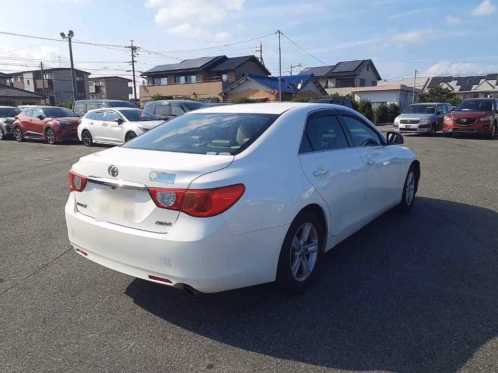 TOYOTA MARK X