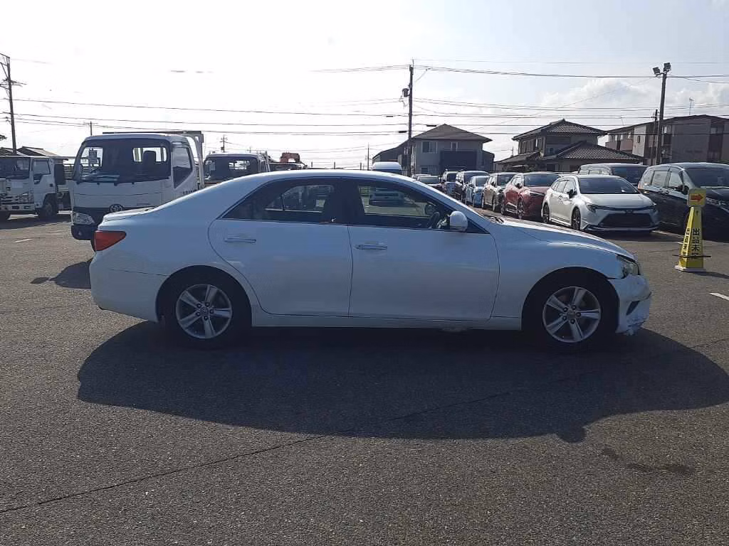 TOYOTA MARK X