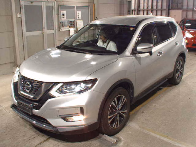 NISSAN X-TRAIL