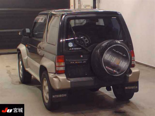MITSUBISHI PAJERO JUNIOR