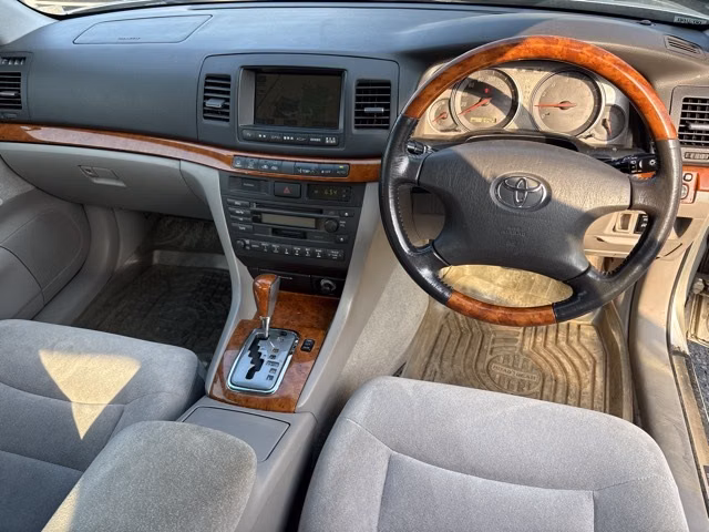 TOYOTA MARK II