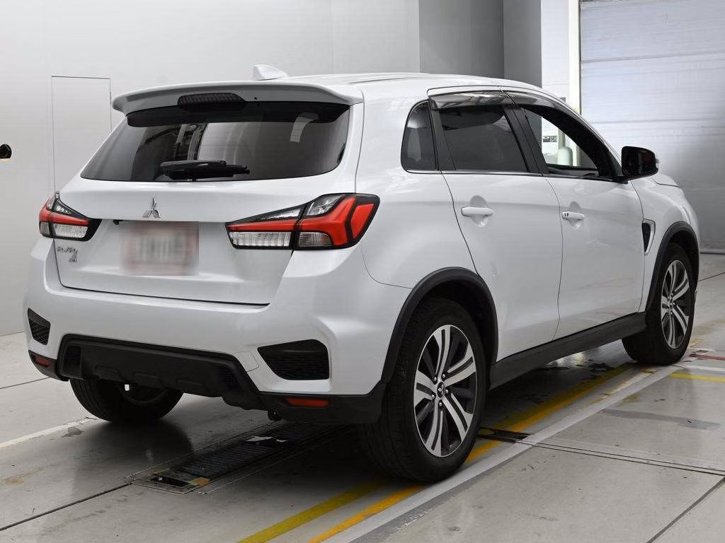MITSUBISHI RVR