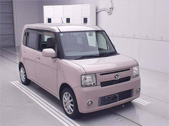 DAIHATSU MOVE CONTE