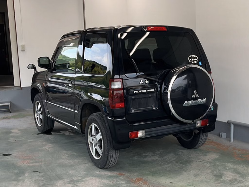 MITSUBISHI PAJERO MINI