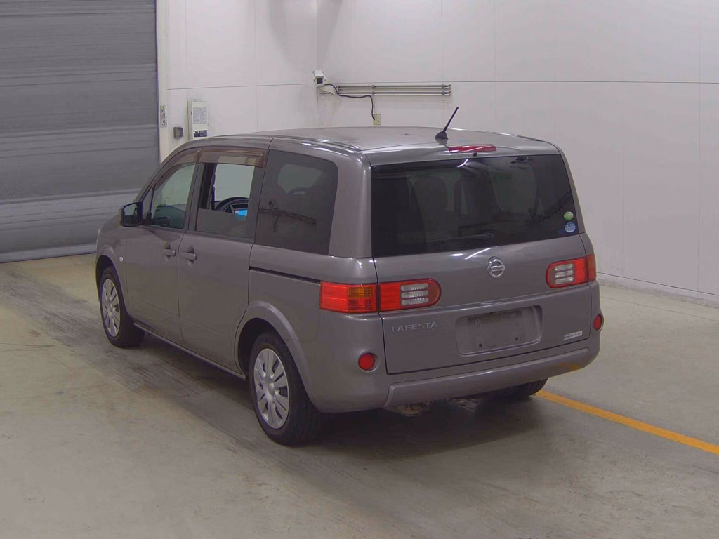 NISSAN LAFESTA