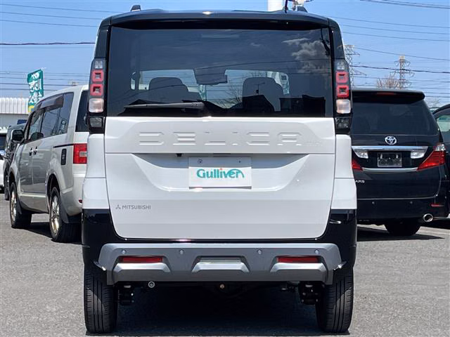 MITSUBISHI DELICA MINI