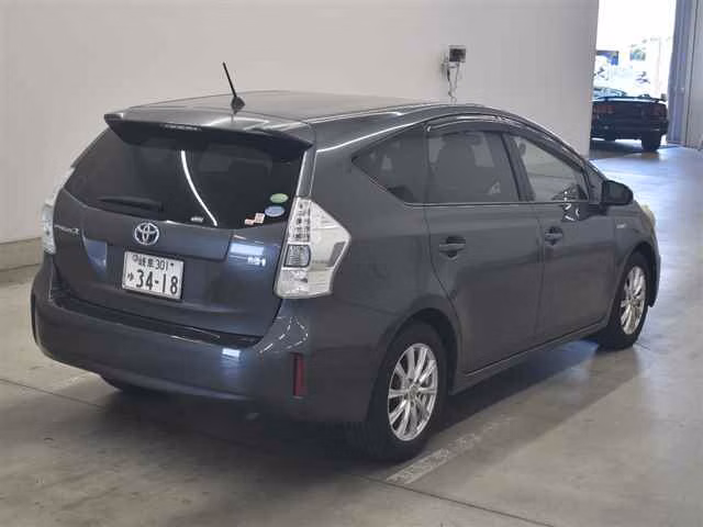 TOYOTA PRIUS ALPHA