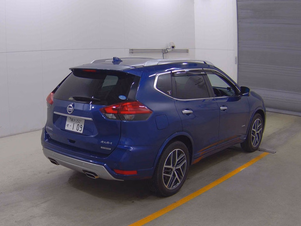 NISSAN X-TRAIL