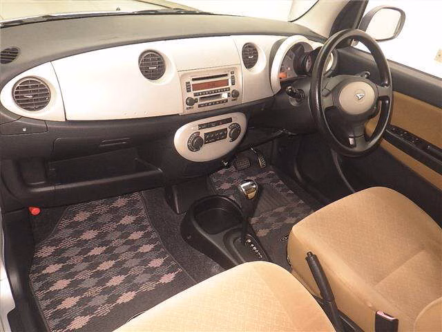 DAIHATSU MIRA GINO