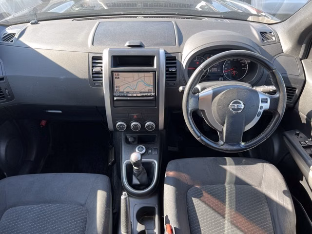NISSAN X-TRAIL