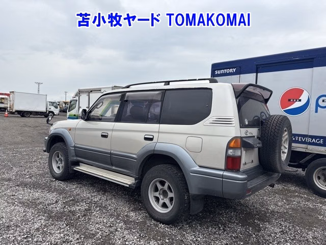 TOYOTA LAND CRUISER PRADO