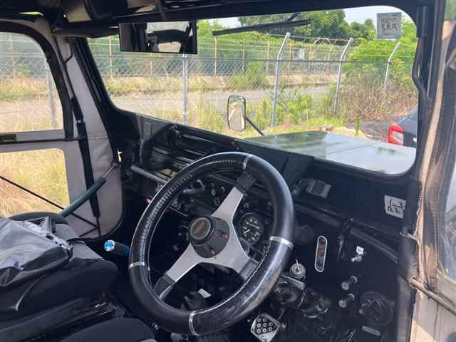 MITSUBISHI JEEP