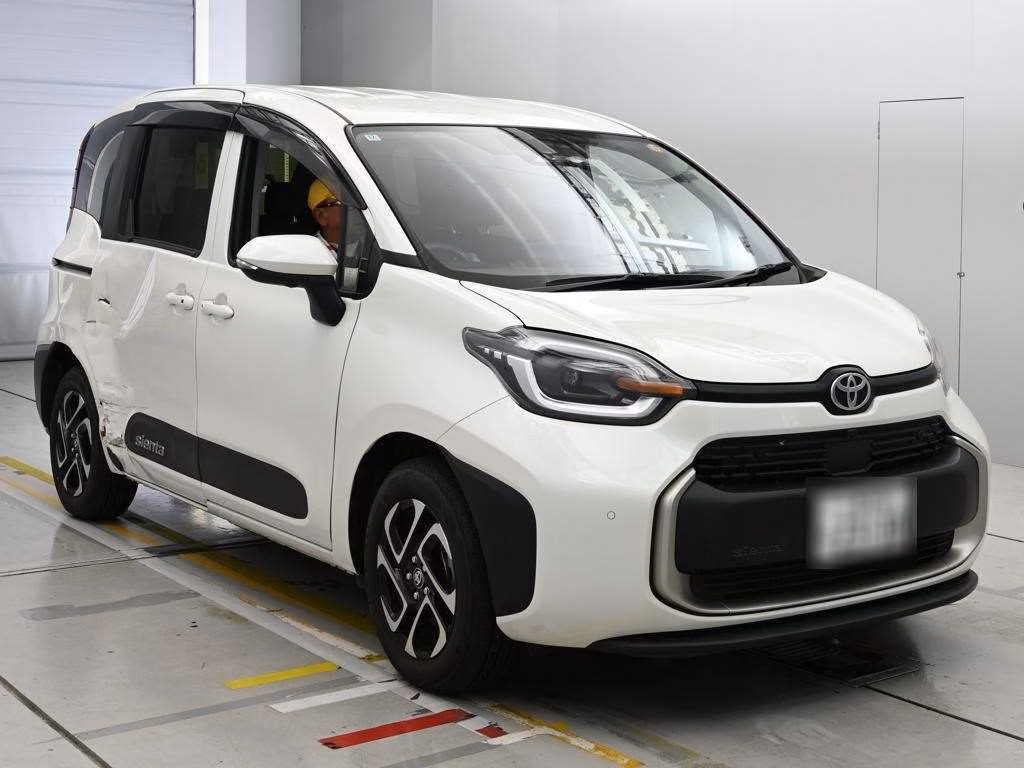 TOYOTA SIENTA