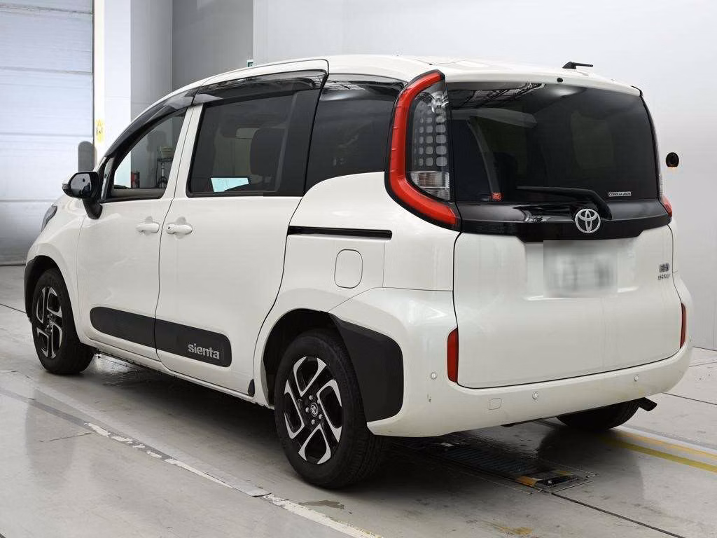 TOYOTA SIENTA