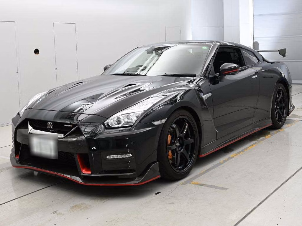 Nissan GT-R