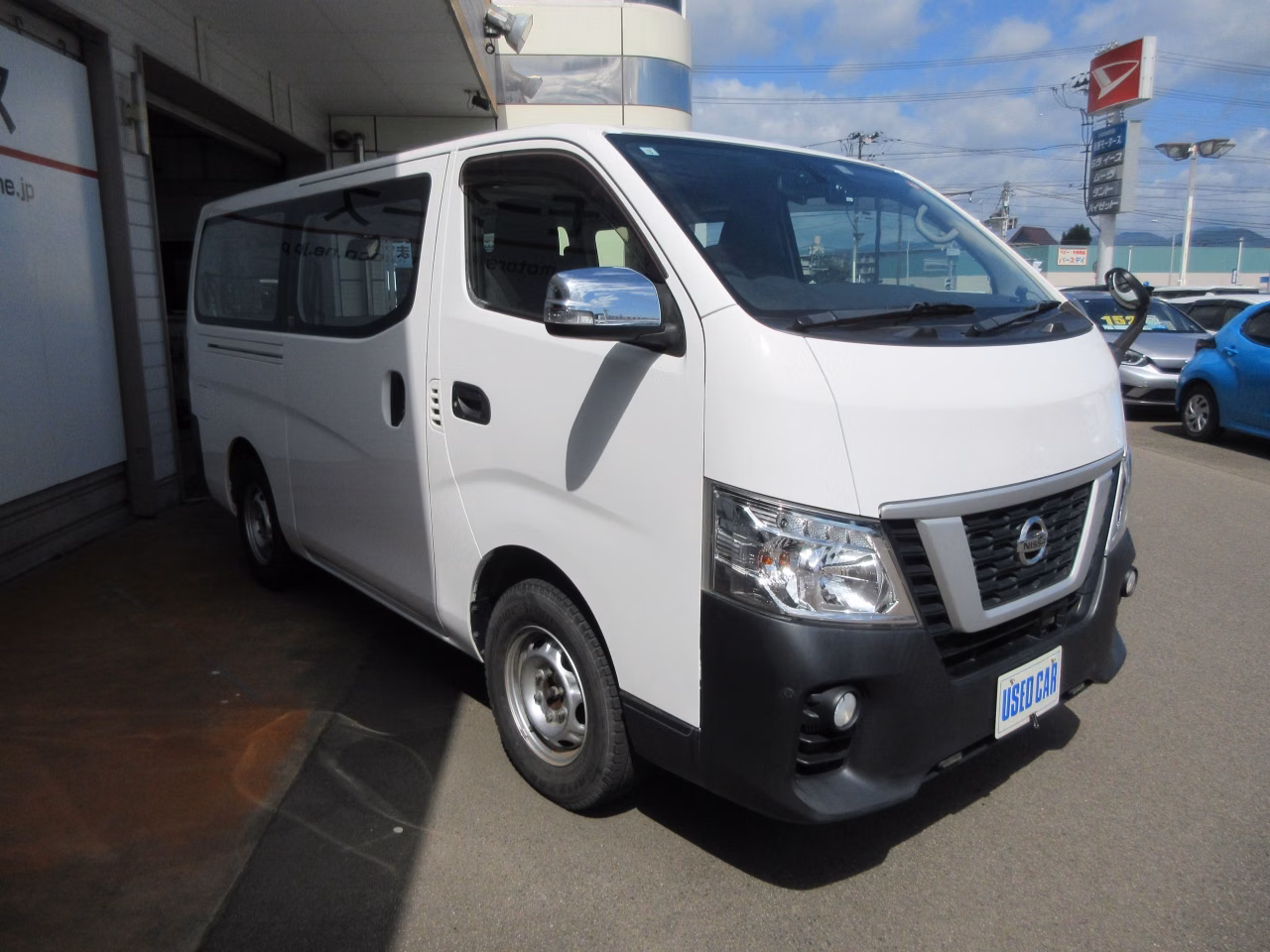 NISSAN NV350 CARAVAN