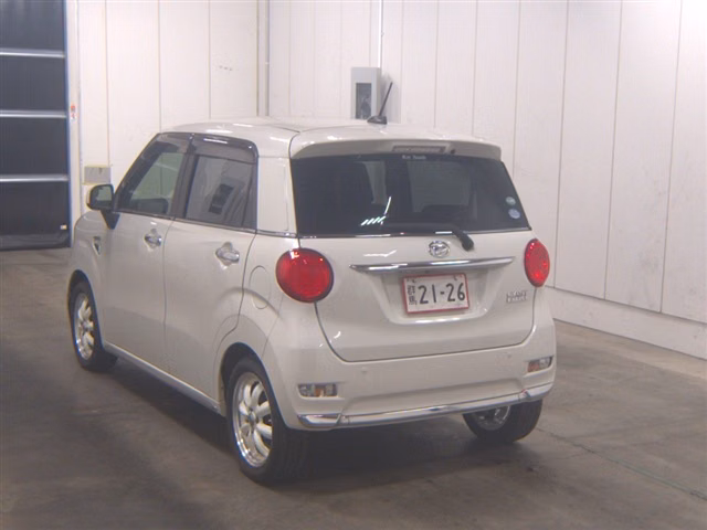 DAIHATSU CAST