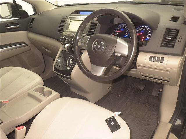 MAZDA MPV